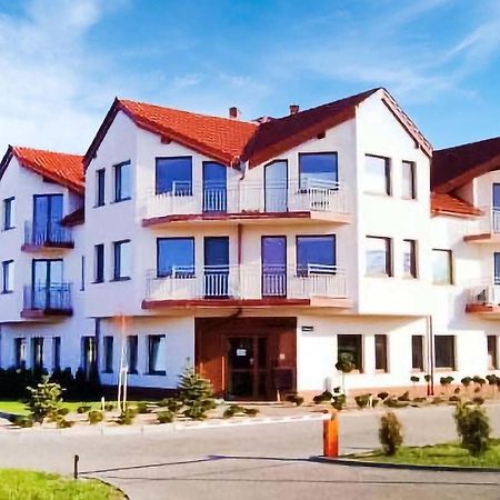 Nice Apartment In Darlowko With Wifi エクステリア 写真