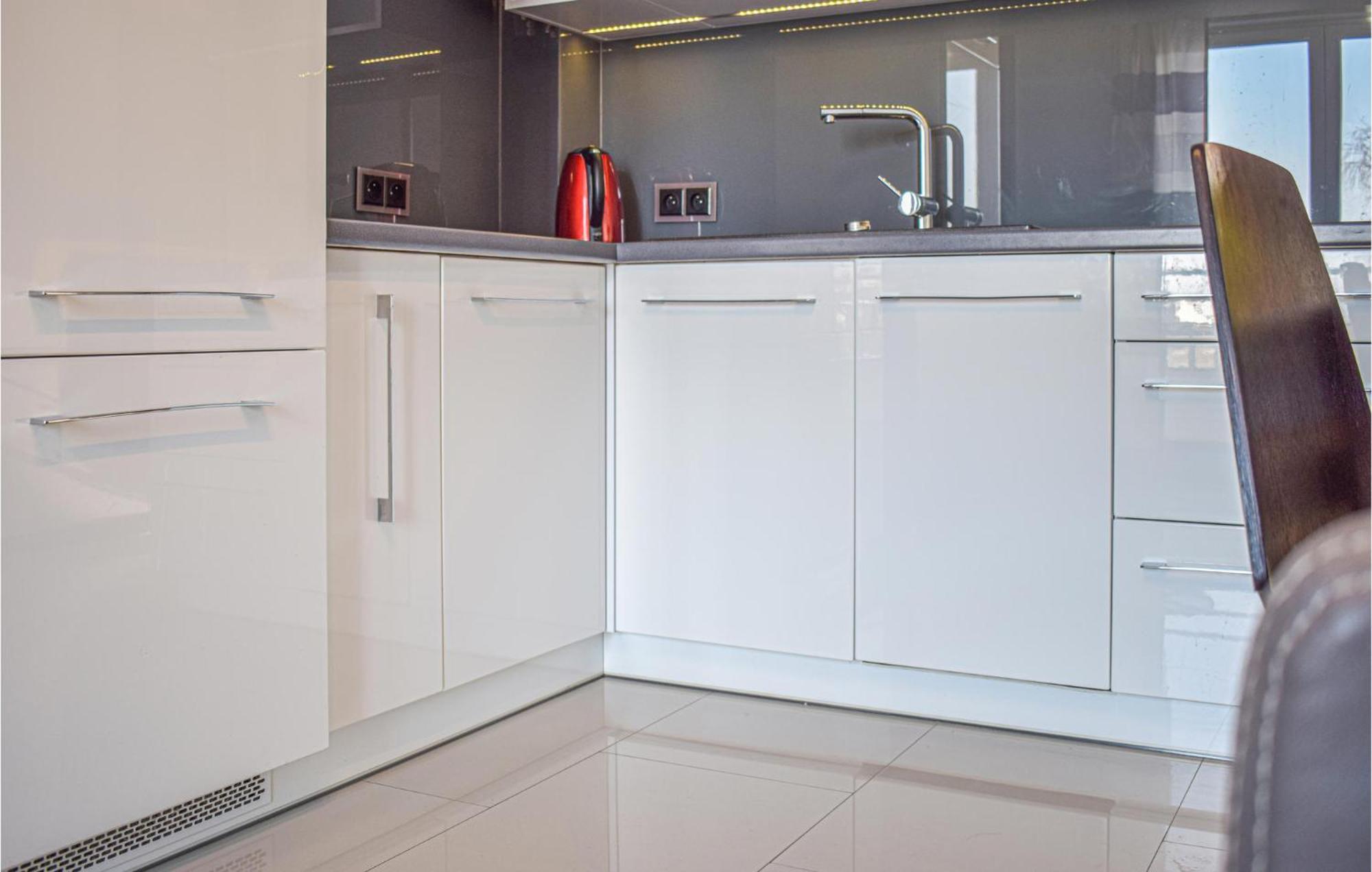 Nice Apartment In Darlowko With Wifi エクステリア 写真